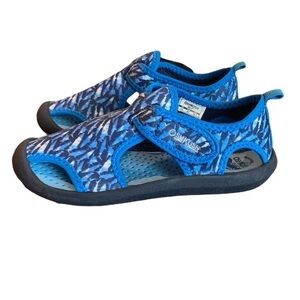 NWOT OSH KOSH B’GOSH Boys Water Shoe - size 12